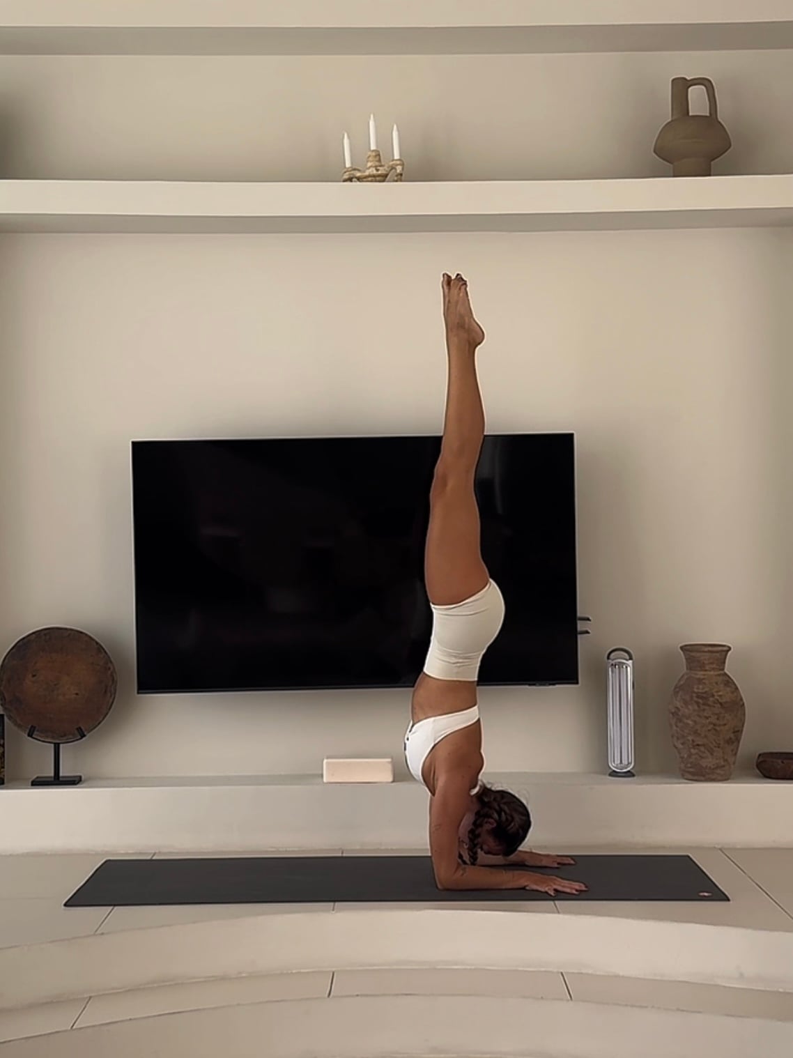 Tarryn in forearm stand